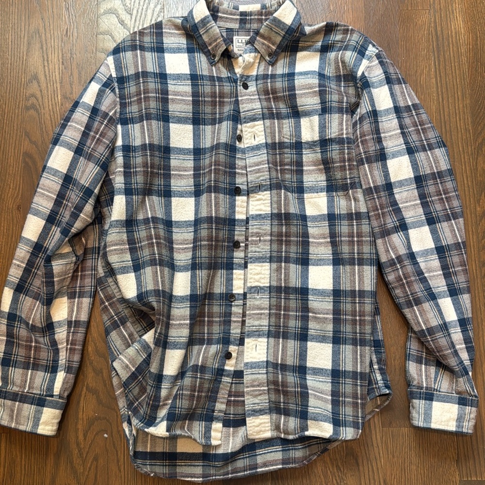 Mens LL Bean Flannel - size medium